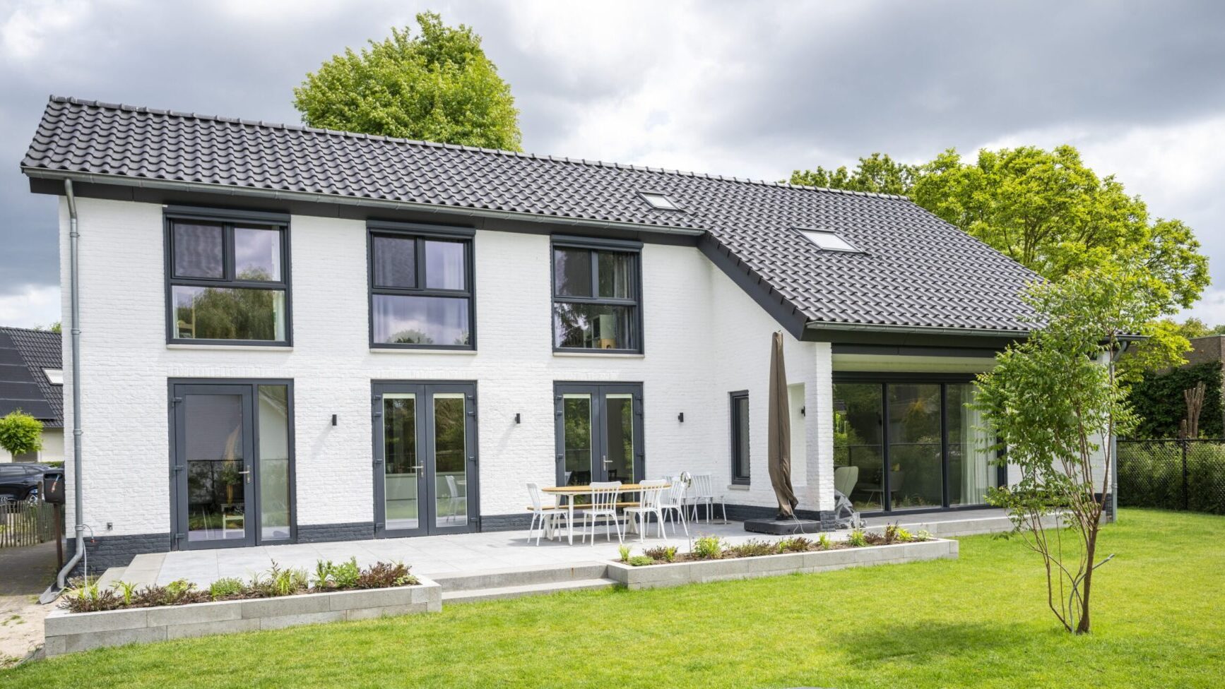 achtergevel-modern-openslaande-deuren-jaren50-denbosch-studio-de-ruyter